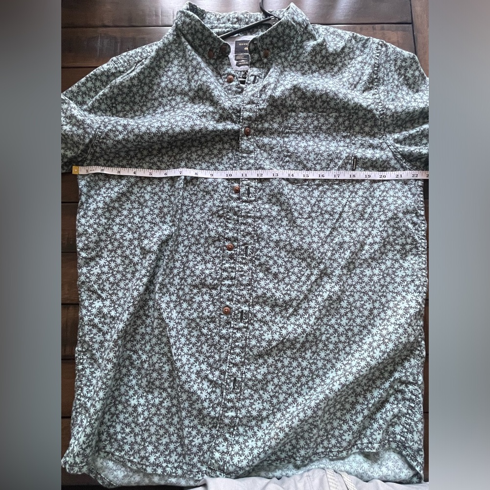 Quiksilver Button Down